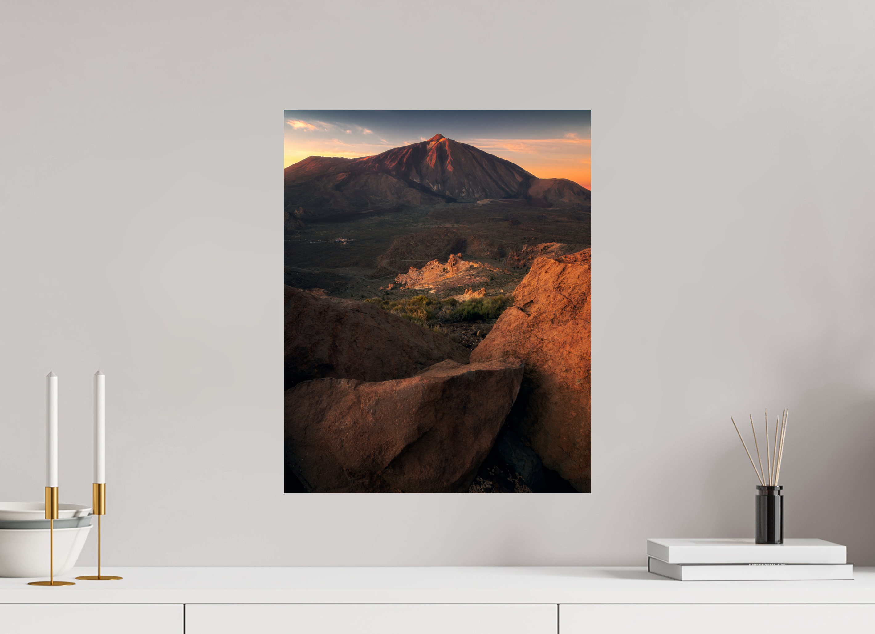 40 x 50 cm, Shot by Nau — Fine Art Pearl La montaña encendida