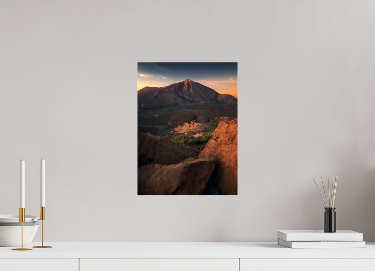 30 x 40 cm, Shot by Nau — Metacrilato brillante La montaña encendida — 30 × 40 cm